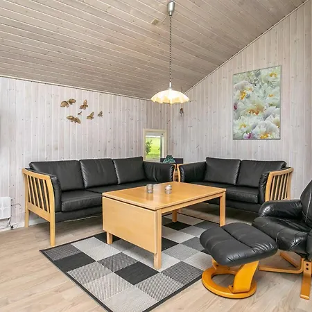 Hébergement de vacances 8 Person In *